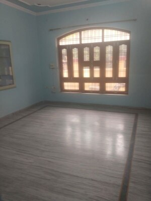 2 BHK Independent House For Rent in Maulviganj