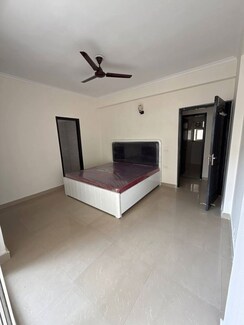 2 BHK + Pooja Room,Servant Room Builder Floor For Rent in AKD Tower