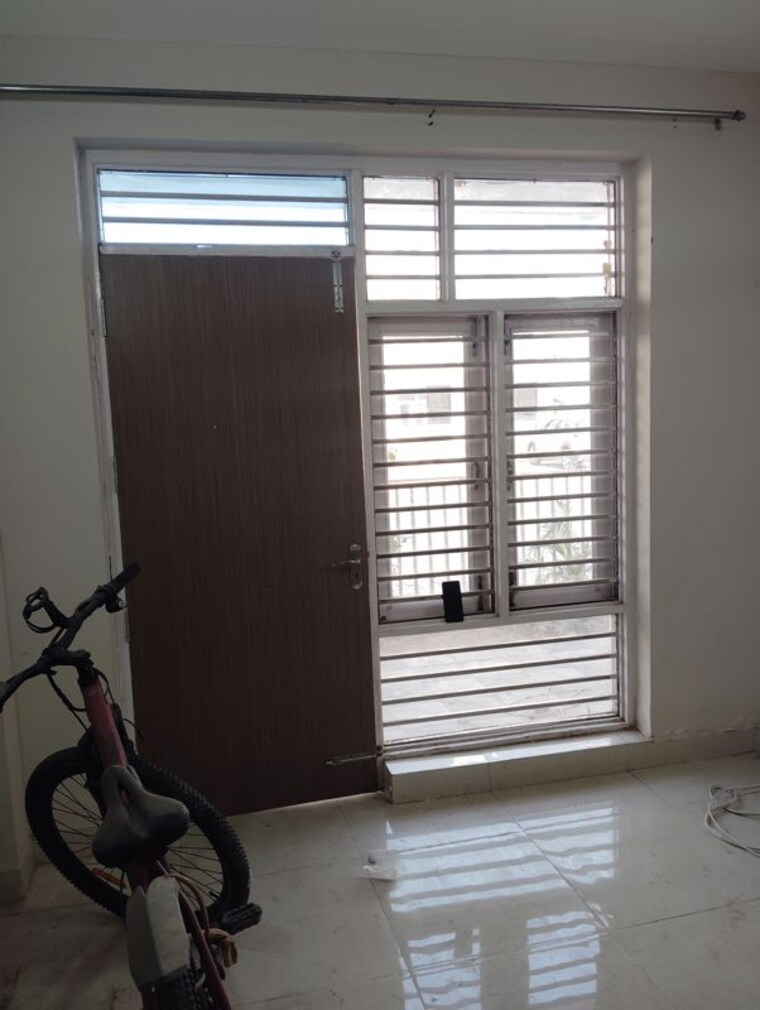 Room, vashisht-heights 2 Bedroom 550 Sq.Ft. Apartment In Sector 87 Faridabad 10468087