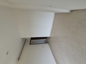 Room in 1 BHK Apartment at Ruparel Elara, Kandivali West – for Sale