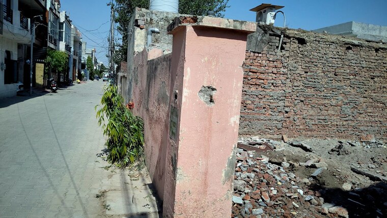 undefined, utrathiya  220 Sq.Yd. Plot In Utrathiya Zirakpur 10467384