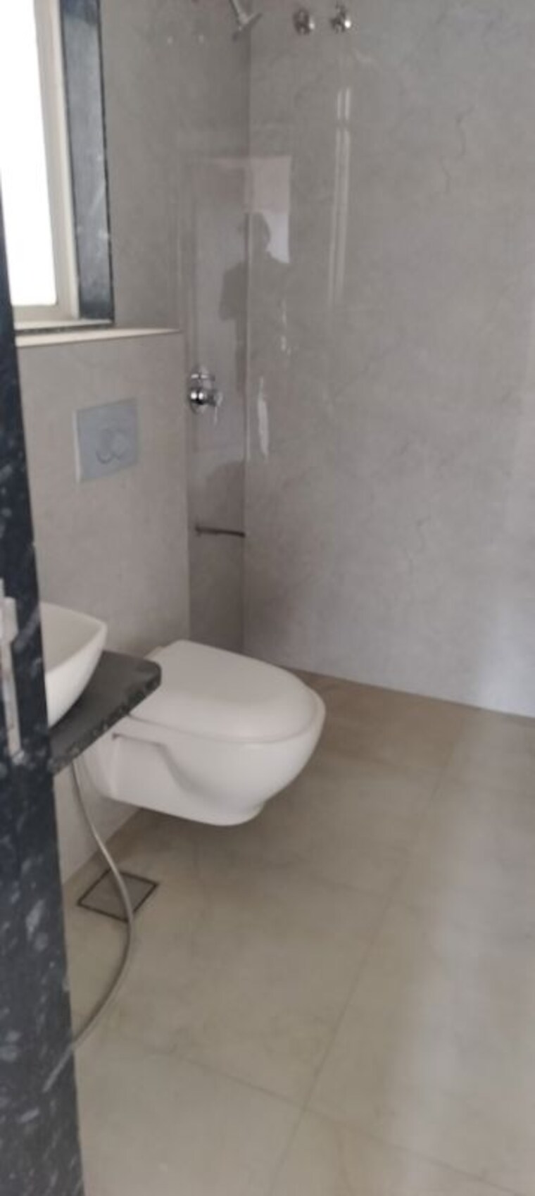 Bathroom, mayfair-breeze 3 Bedroom 900 Sq.Ft. Apartment In Andheri West Mumbai 10468133