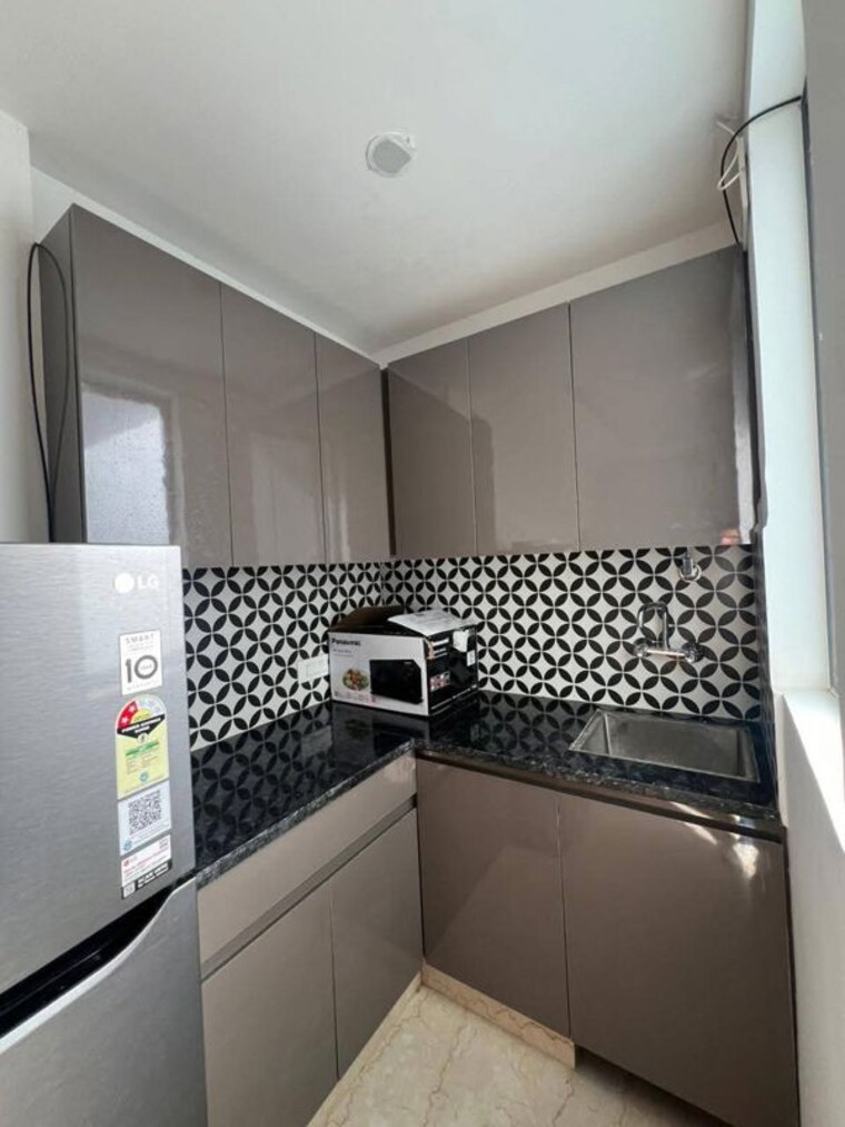 Kitchen, akd-tower 1 RK 350 Sq.Ft. Apartment In Sector 14 Gurgaon 10468134