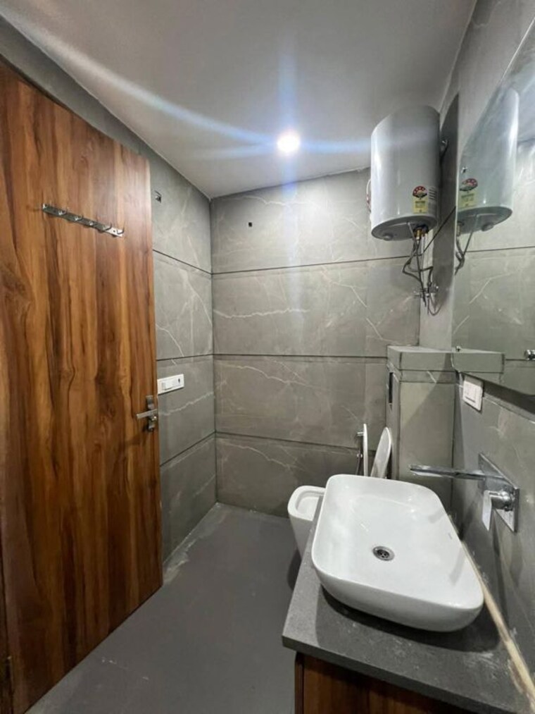Bathroom, akd-tower 1 RK 350 Sq.Ft. Apartment In Sector 14 Gurgaon 10468134