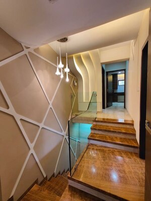 Staircase in 5 BHK Apartment at Lokhandwala Complex – for Rent
