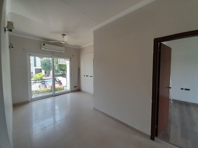 Room, central-park-flower-valley 3 Bedroom 1274 Sq.Ft. Builder Floor In Sohna Sector 33 Gurgaon 10468181