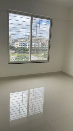 Room in 2 BHK Apartment at AR Imperia, Wakad – for Rent