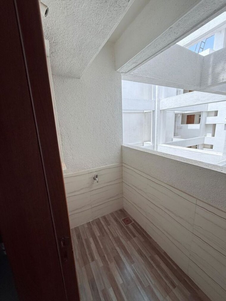 Balcony, saheel-itrend-life 3 Bedroom 1000 Sq.Ft. Apartment In Wakad Pune 10468225