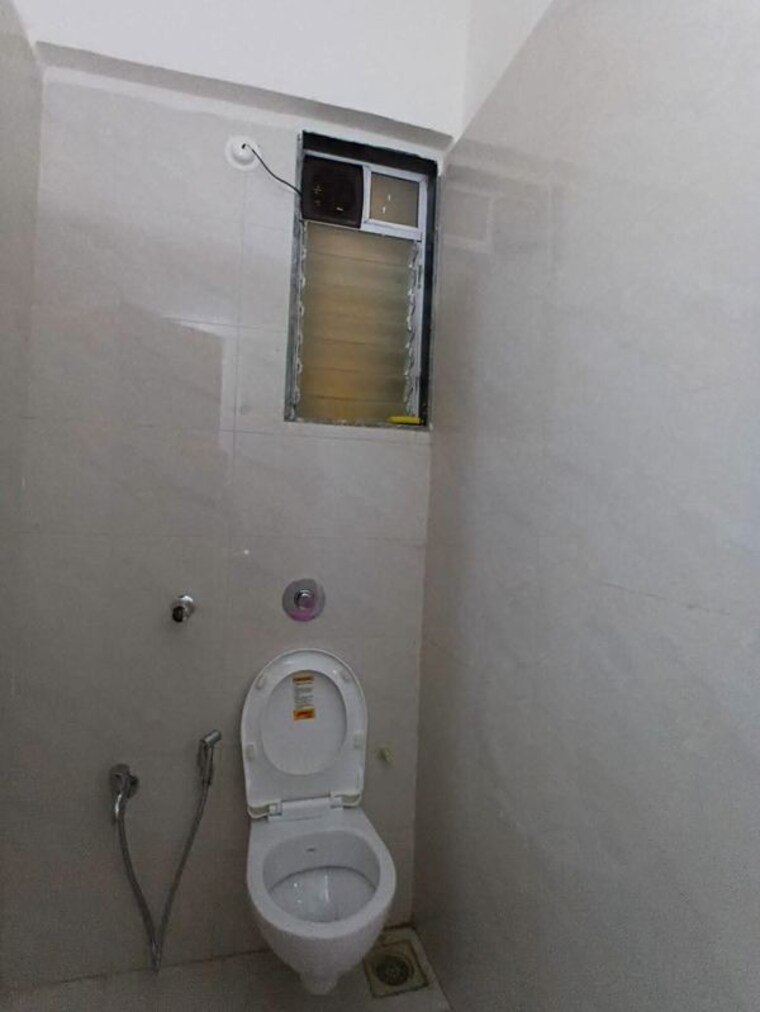Bathroom, dgs-sheetal-tapovan 1 Bedroom 645 Sq.Ft. Apartment In Malad East Mumbai 10468262