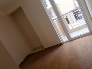 Room in 3.5 BHK Apartment at Godrej Meridien, Sector 106 – for Rent
