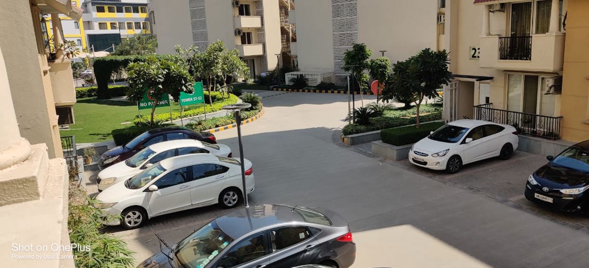 3 BHK + Pooja Room,Study Room 1650 Sq.Ft. Apartment in Emaar Emerald Classic
