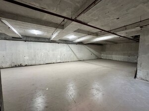Furnished Amenities in  Shop at Jhandewalan – for Rent