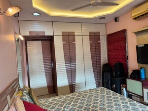 Bedroom in 3 BHK Apartment at Oberoi Springs, Andheri West – for Rent