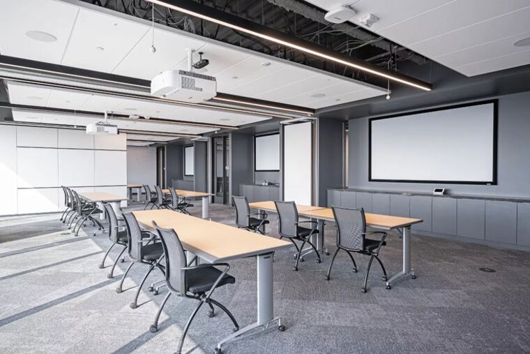 Gym, hauz khas Commercial Office Space 2000 Sq.Ft. In Hauz Khas Delhi 10468331