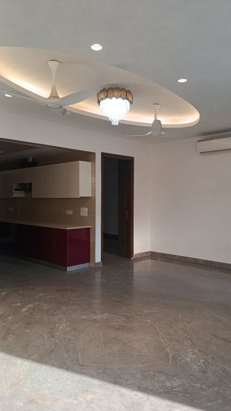Room, sector 46 3 Bedroom 1800 Sq.Ft. Villa In Sector 46 Noida 10468337