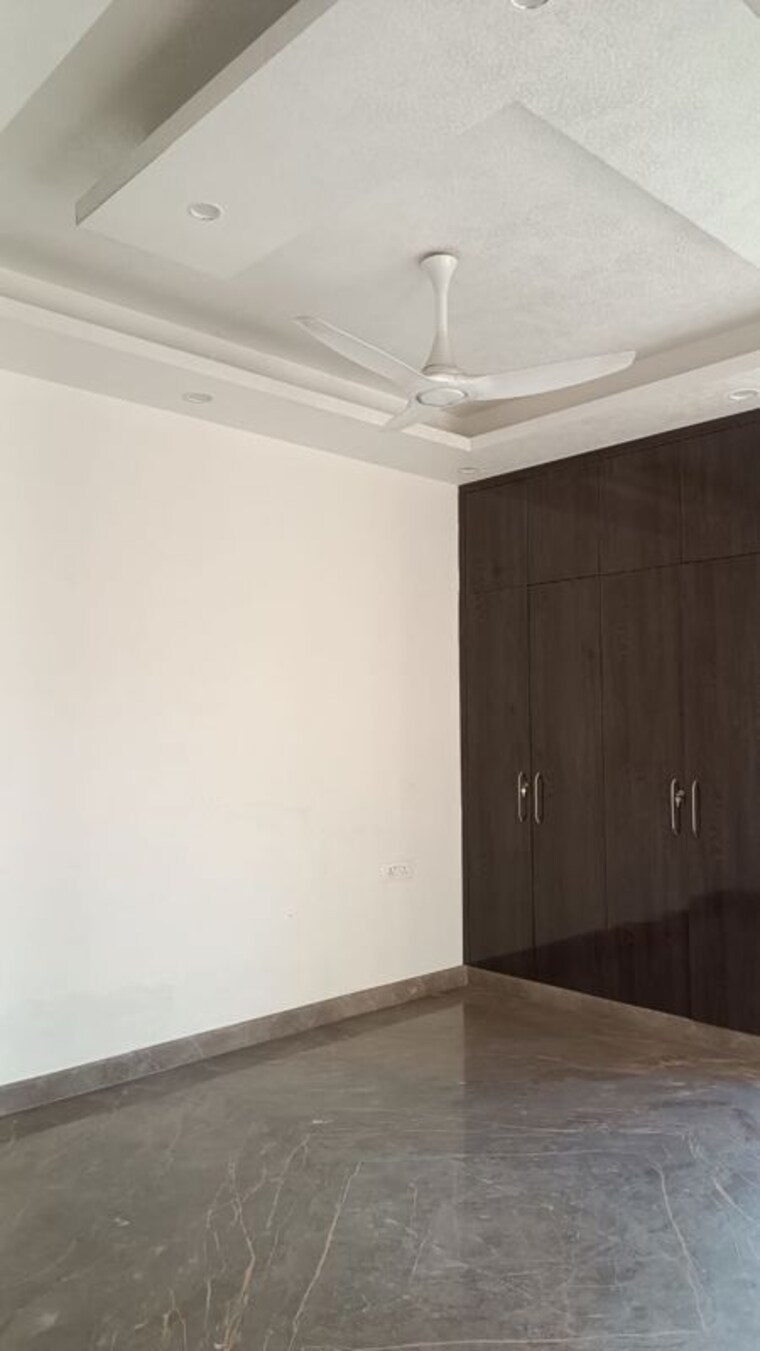 Room, sector 46 3 Bedroom 1800 Sq.Ft. Villa In Sector 46 Noida 10468337