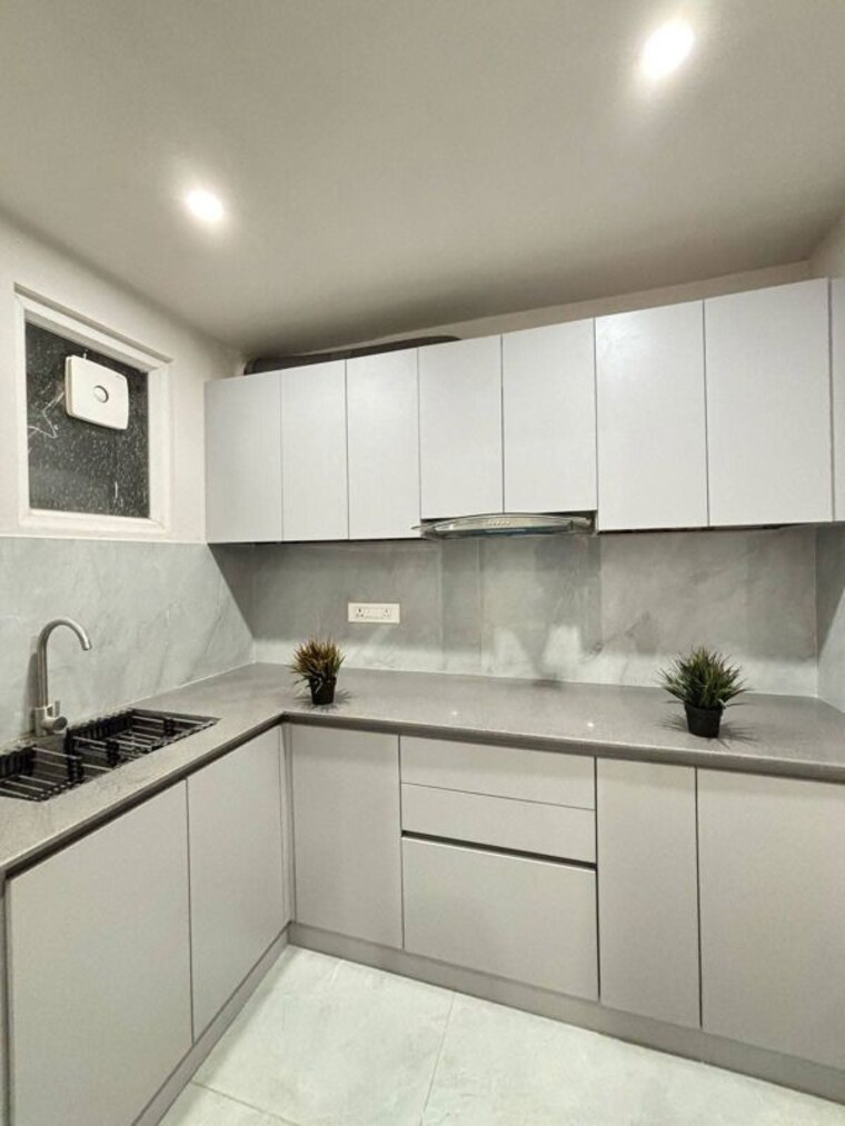 Kitchen, allure-homes 1 Bedroom 600 Sq.Ft. Apartment In Sector 14 Gurgaon 10468354