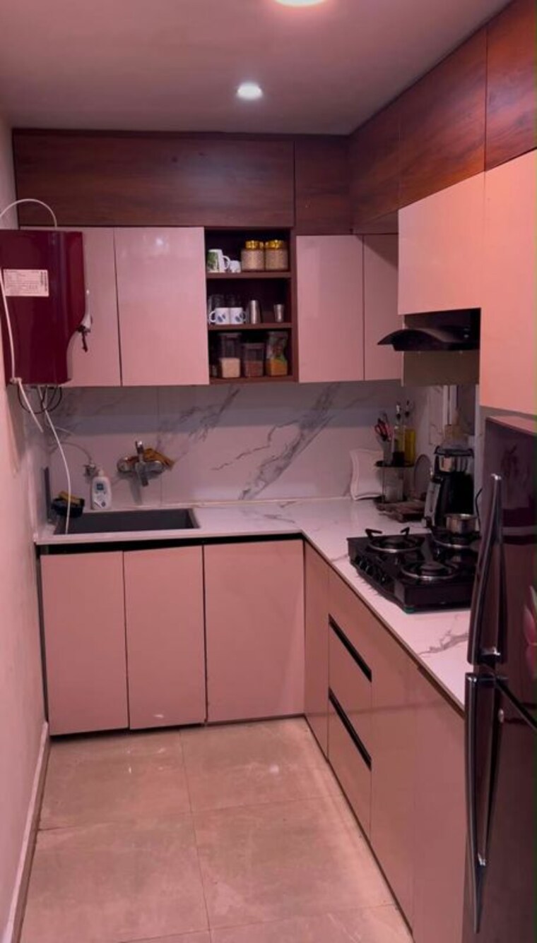 Kitchen, signature-global-park 3 Bedroom 1440 Sq.Ft. Builder Floor In Sohna Sector 36 Gurgaon 10468294