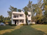 5 BHK + Extra Room 3200 Sq.Yd. Villa in Anupam Garden