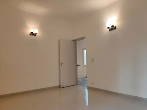 Room in 5 BHK Villa at Anupam Garden – for Rent