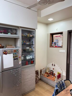 Furnished Amenities in 4 BHK Apartment at Kamgar Putala Vasahat – for Rent