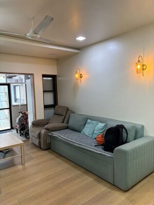 Bedroom in 4 BHK Apartment at Kamgar Putala Vasahat – for Rent