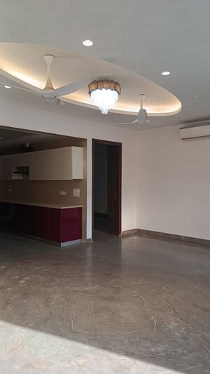 Hall in 3 BHK Villa at Sector 44 – for Rent