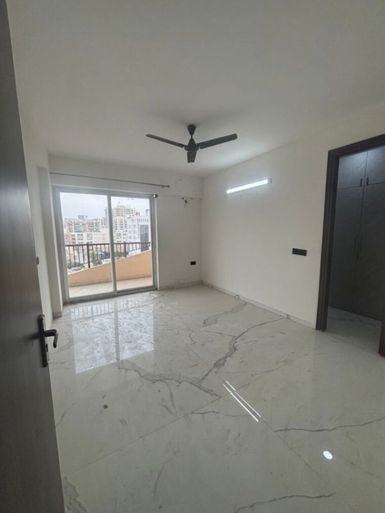 Room, shiv-sai-emerald-heights 4 Bedroom 2150 Sq.Ft. Apartment In Sector 88 Faridabad 10468401