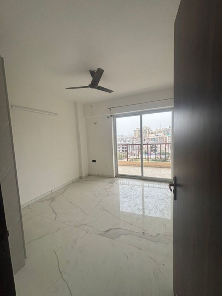 Room, shiv-sai-emerald-heights 4 Bedroom 2150 Sq.Ft. Apartment In Sector 88 Faridabad 10468401