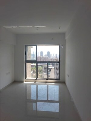 Room in 2 BHK Apartment at UK Iridium, Kandivali East – for Rent