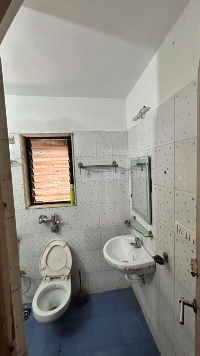 Bathroom, orchid-enclave-powai 2 Bedroom 950 Sq.Ft. Apartment In Chandivali Mumbai 10468396