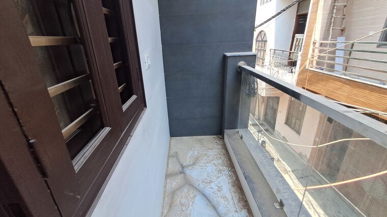 Balcony, jawahar nagar 3 Bedroom 50 Sq.Yd. Independent House In Jawahar Nagar Delhi 10468419