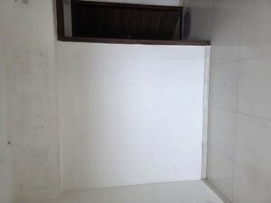 Room in 2 BHK Apartment at  Rushi The Kollage Andheri, Andheri East – for Rent