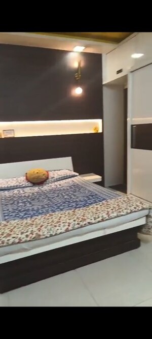 2 BHK Apartment For Rent in Five Star Royal Majestic, Rahatani