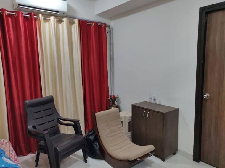 Team Area, lodha-crown-quality-homes 2 Bedroom 560 Sq.Ft. Apartment In Majiwada Thane 10468438