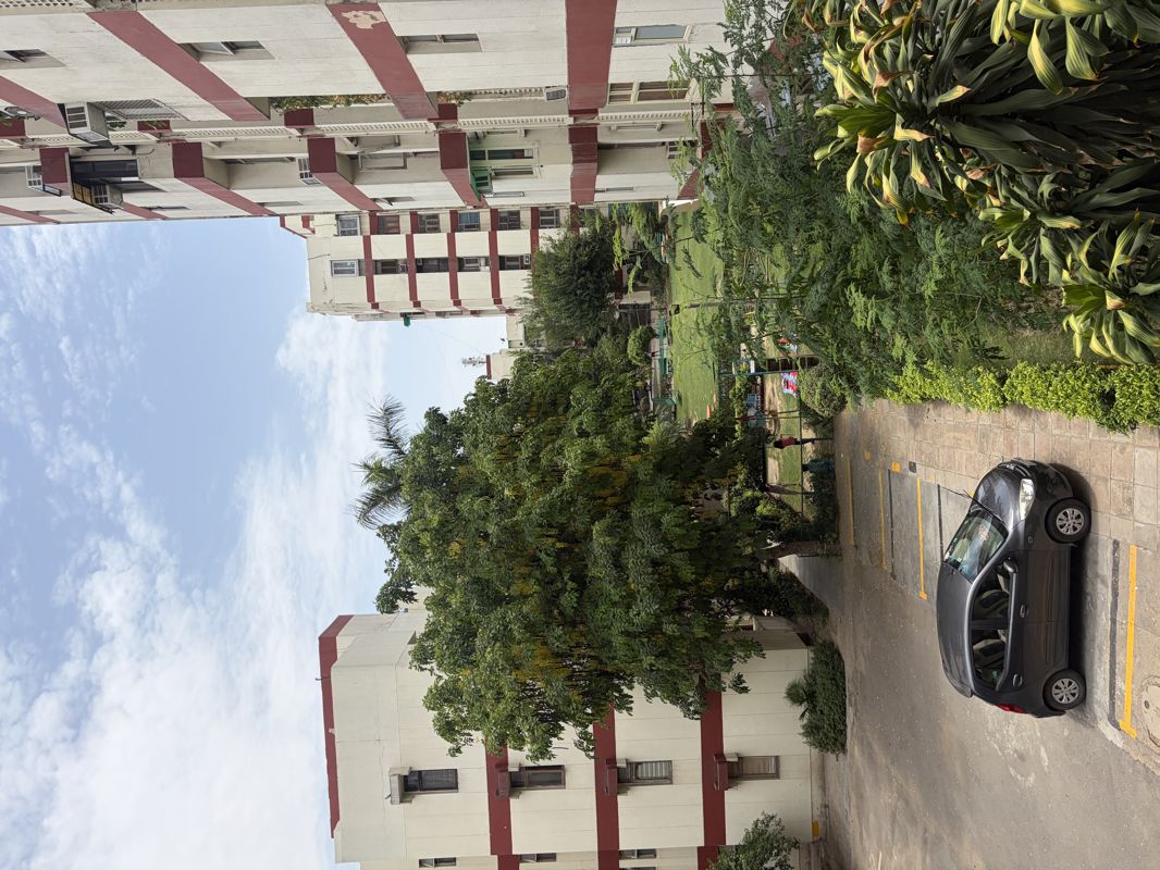 3 BHK + Servant Room 1400 Sq.Ft. Apartment in Rail Vihar Apartment