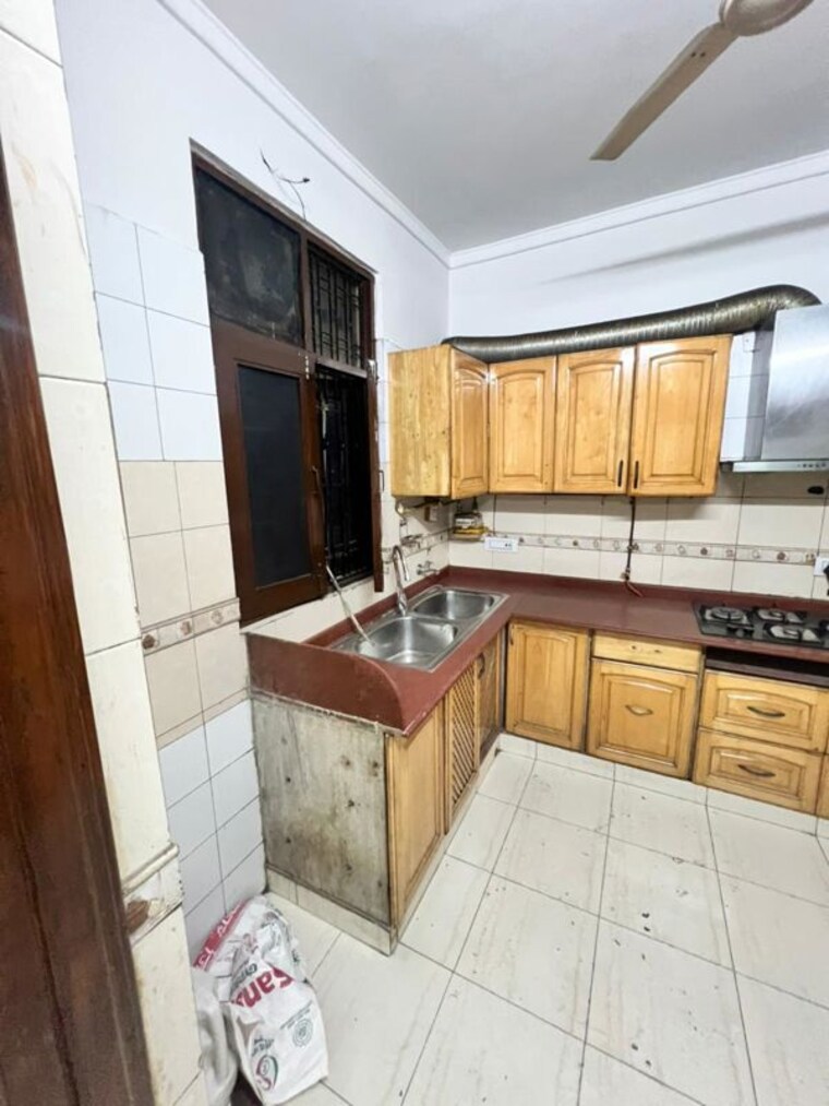 Kitchen, naraina 3 Bedroom 220 Sq.Yd. Builder Floor In Naraina Delhi 10468462