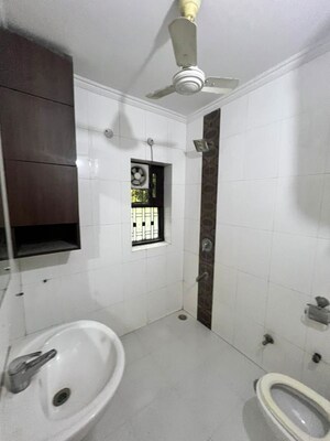 Bathroom in 3 BHK Builder Floor at Naraina – for Rent