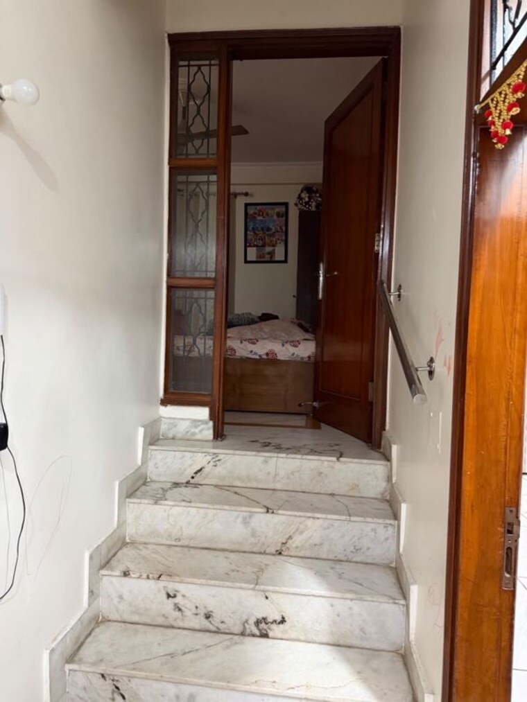 Floor Plan, kalkaji 3.5 Bedroom 200 Sq.Yd. Builder Floor In Kalkaji Delhi 10439676