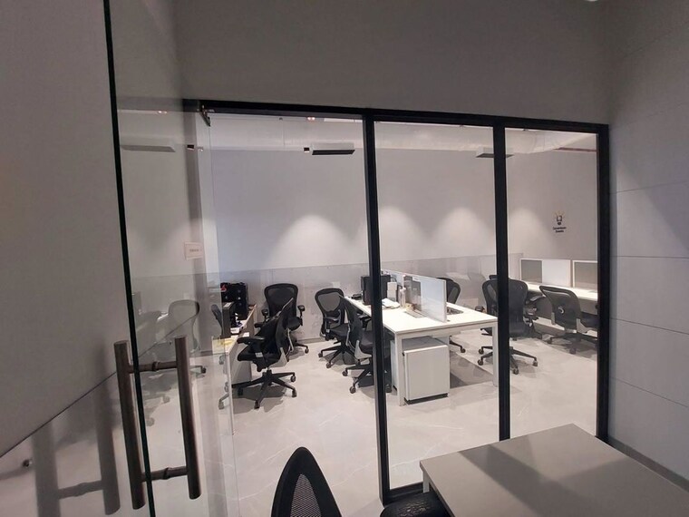 Team Area, dynasty-business-park Commercial Office Space 1750 Sq.Ft. In Andheri East Mumbai 10468474