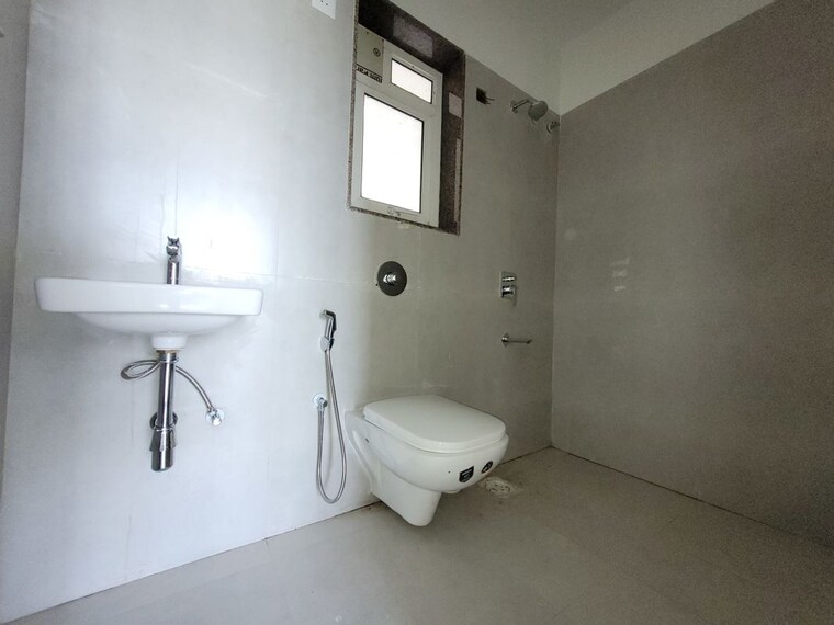 Bathroom, puranik-city-reserva 1 Bedroom 450 Sq.Ft. Apartment In Ghodbunder Road Thane 10468375