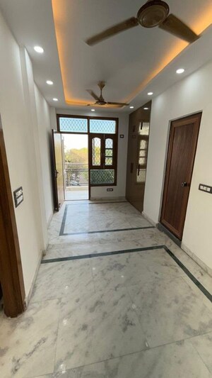 Room in 3 BHK Builder Floor at Kalkaji – for Sale