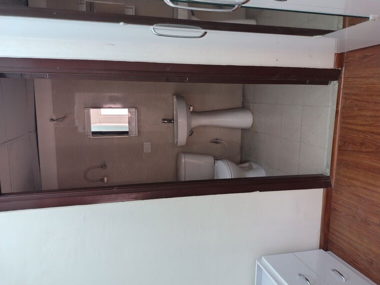 Bathroom, amrapali-verona-heights-phase-ii 3 Bedroom 1625 Sq.Ft. Apartment In Amrapali Leisure Valley Greater Noida 10468508