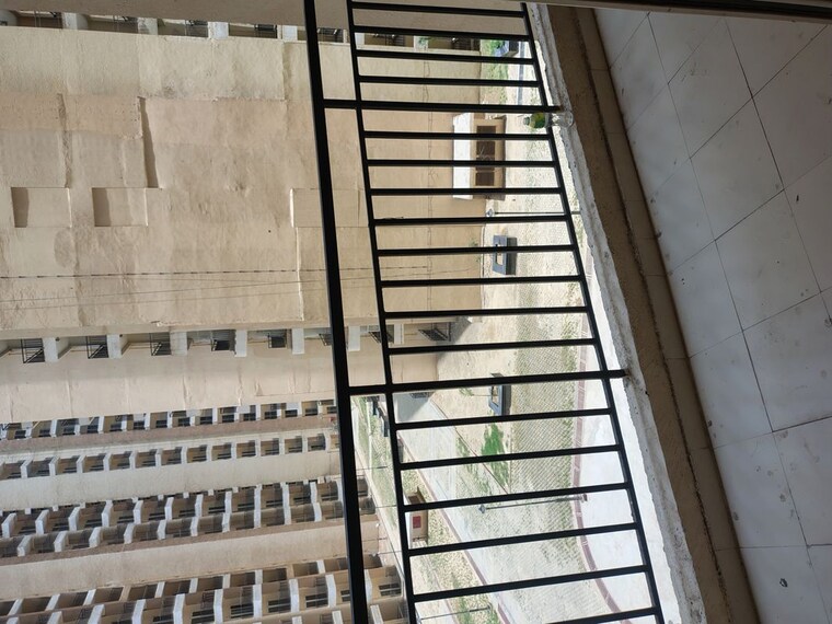 Balcony, amrapali-verona-heights-phase-ii 3 Bedroom 1625 Sq.Ft. Apartment In Amrapali Leisure Valley Greater Noida 10468508