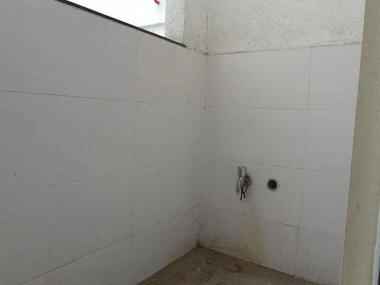 Bathroom, rohan-leher 3 Bedroom 1150 Sq.Ft. Apartment In Baner Pune 10468549