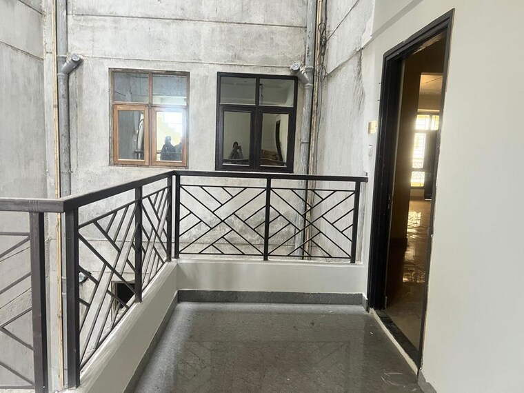 Balcony, nishat ganj 3 Bedroom 1750 Sq.Ft. Apartment In Nishat Ganj Lucknow 10468644