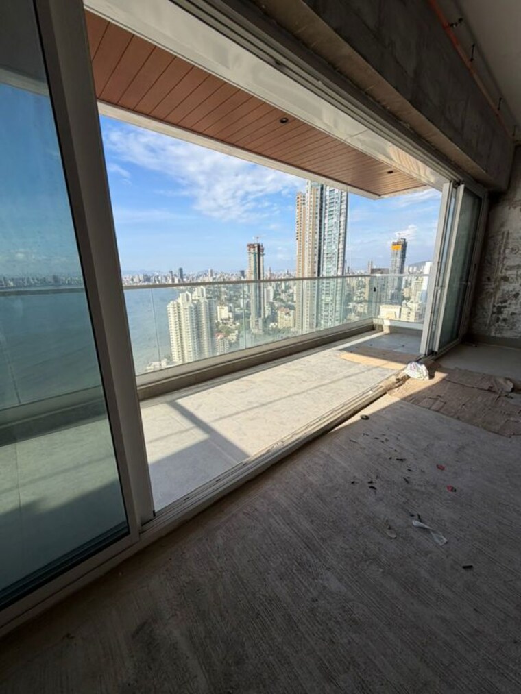 Balcony, kalpataru-oceana 4 Bedroom 2307 Sq.Ft. Apartment In Prabhadevi Mumbai 10468575