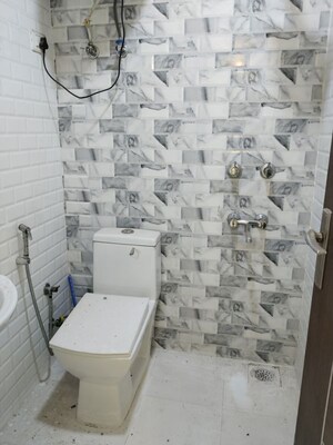 Bathroom in 2 BHK Apartment at Jawahar Nagar – for Rent