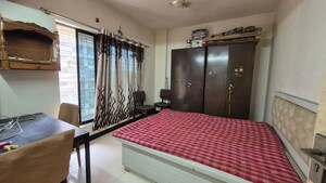 Bedroom in 2 BHK Apartment at Goregaon East – for Rent