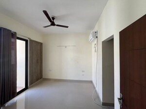 Room in 3 BHK Apartment at Shalimar Mannat, Faizabad Road – for Rent